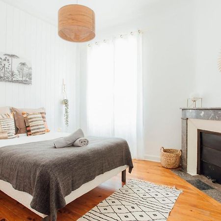 Coachella Vintage Chic In The Heart Of St Charles Biarritz Apartment Bagian luar foto
