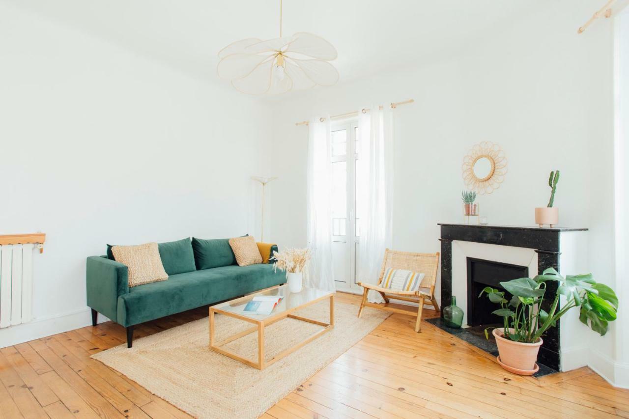 Coachella Vintage Chic In The Heart Of St Charles Biarritz Apartment Bagian luar foto